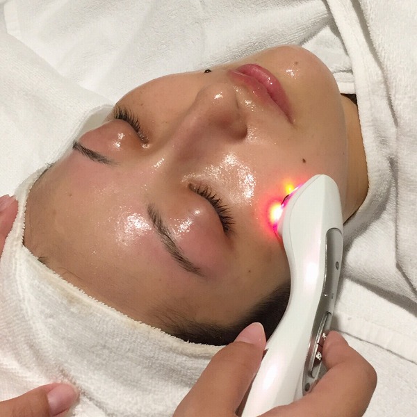 facial8