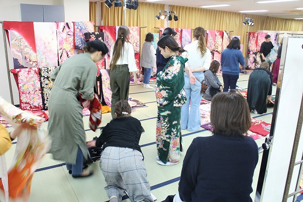 謌蝉ｺｺ蠑上う繝吶Φ繝亥・逵・莨壼ｴ縺ｮ髮ｰ蝗ｲ豌・2